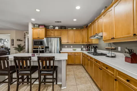 Kitchen - 82729 Kyle Dr, Indio, CA 92203 photo 4 of 5