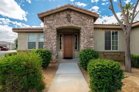 Exterior - 82729 Kyle Dr, Indio, CA 92203 photo 4 of 15