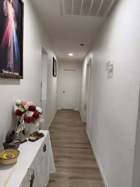 Entry Way - 943 J St, Brawley, CA 92227 photo 1 of 1