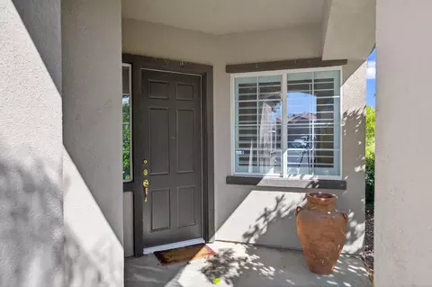 Entry Way - 80456 Glen Eagles Ct, Indio, CA 92201 photo 1 of 2