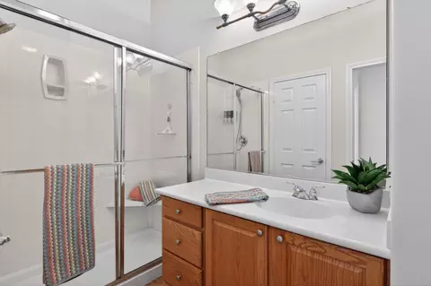 Bath - 80456 Glen Eagles Ct, Indio, CA 92201 photo 1 of 4