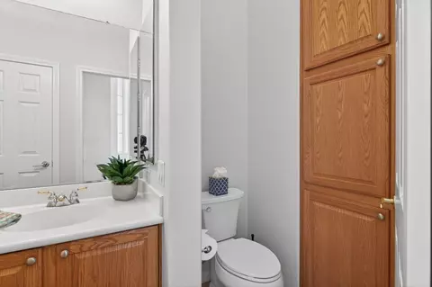 Bath - 80456 Glen Eagles Ct, Indio, CA 92201 photo 2 of 4