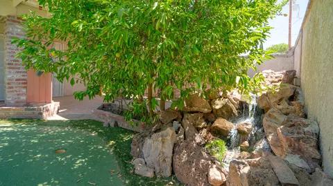 Exterior - 8582 Frontera Ave, Yucca Valley, CA 92284 photo 4 of 16