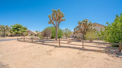 Exterior - 8582 Frontera Ave, Yucca Valley, CA 92284 photo 15 of 16
