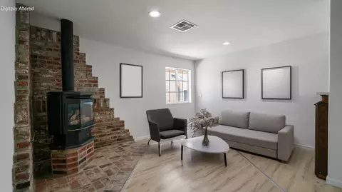 Living - 8582 Frontera Ave, Yucca Valley, CA 92284 photo 7 of 9