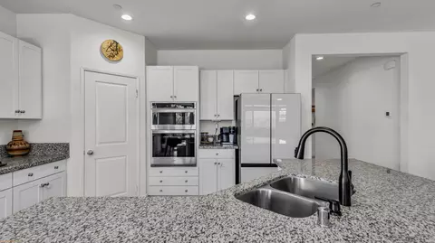 Kitchen - 84465 Calle Chavez, Coachella, CA 92236 photo 2 of 4