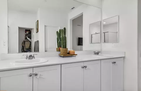 Bath - 84465 Calle Chavez, Coachella, CA 92236 photo 3 of 6