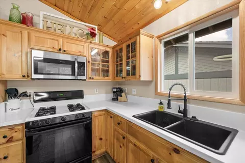 Kitchen - 196 Sunset Ln, Sugarloaf, CA 92386 photo 1 of 1
