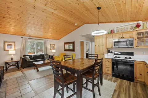Dining - 196 Sunset Ln, Sugarloaf, CA 92386 photo 3 of 3