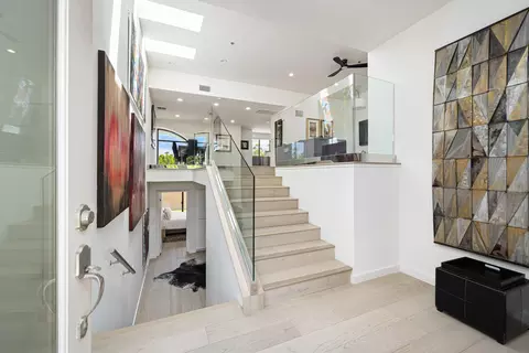 100 E Stevens Rd, Palm Springs, CA 92262