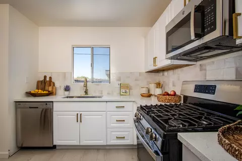 Kitchen - 7382 Olympic Rd, Joshua Tree, CA 92252 photo 1 of 4