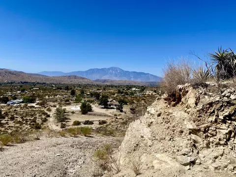 51170 Panorama Dr, Morongo Valley, CA 92256 photo 2