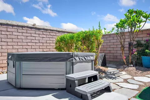 Exterior - 85564 Molvena Dr, Indio, CA 92203 photo 5 of 10