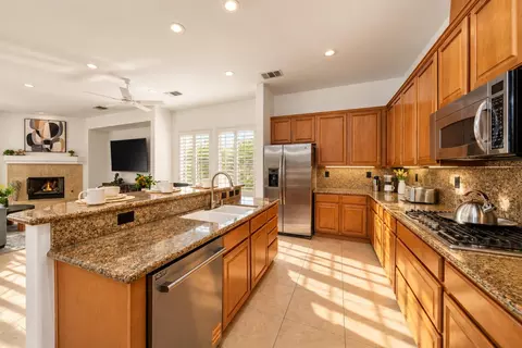 Kitchen - 49578 Colorado St, Indio, CA 92201 photo 2 of 5