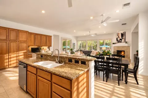 Kitchen - 49578 Colorado St, Indio, CA 92201 photo 3 of 5