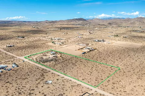 View/Area - 1959 Yetters Ln, Landers, CA 92285 photo 13 of 13