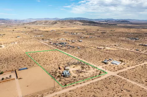 View/Area - 1959 Yetters Ln, Landers, CA 92285 photo 2 of 13