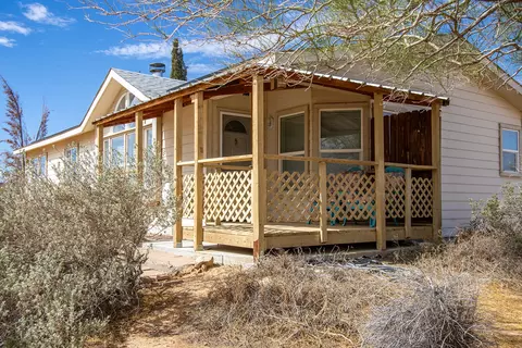 Exterior - 1959 Yetters Ln, Landers, CA 92285 photo 16 of 21