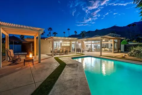 840 E Biltmore Pl, Palm Springs, CA 92264