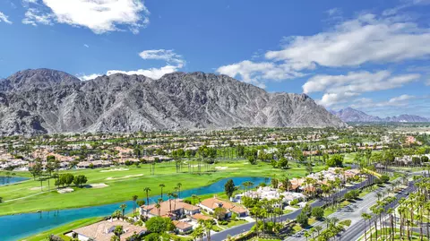 View/Area - 55650 Oaktree, La Quinta, CA 92253 photo 6 of 18