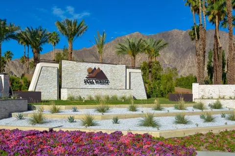 View/Area - 55650 Oaktree, La Quinta, CA 92253 photo 8 of 18