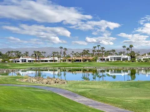 View/Area - 55650 Oaktree, La Quinta, CA 92253 photo 1 of 18