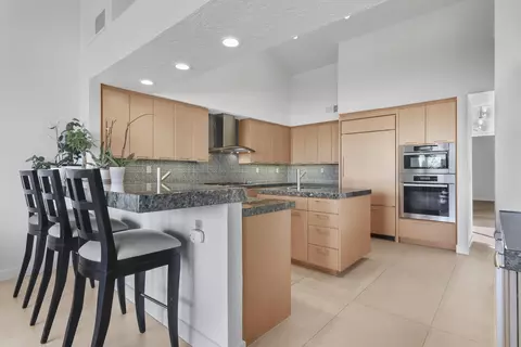 Kitchen - 55650 Oaktree, La Quinta, CA 92253 photo 1 of 6