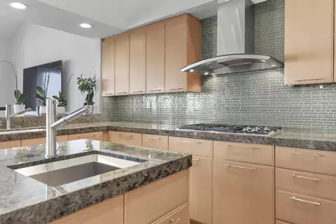 Kitchen - 55650 Oaktree, La Quinta, CA 92253 photo 3 of 6