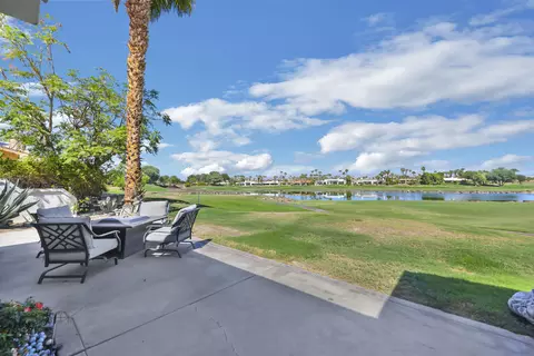 Exterior - 55650 Oaktree, La Quinta, CA 92253 photo 4 of 10