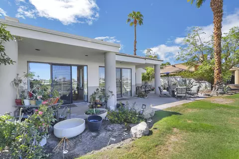 Exterior - 55650 Oaktree, La Quinta, CA 92253 photo 7 of 10