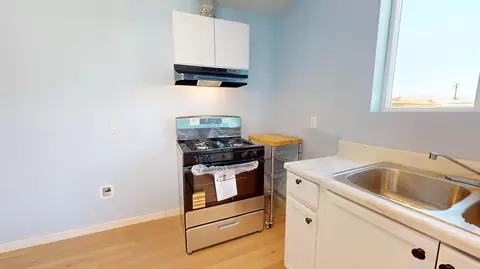 Kitchen - 43560 Arabia St, Indio, CA 92201 photo 3 of 4