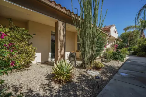 2 Wimbledon Dr, Rancho Mirage, CA 92270