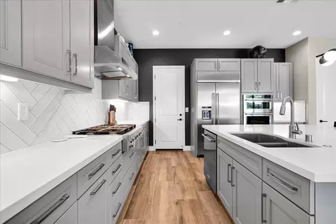 Kitchen - 82485 Crane Dr, Indio, CA 92201 photo 4 of 5