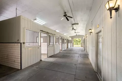 Entry Way - 82820 Avenue 54, Thermal, CA 92274 photo 6 of 7