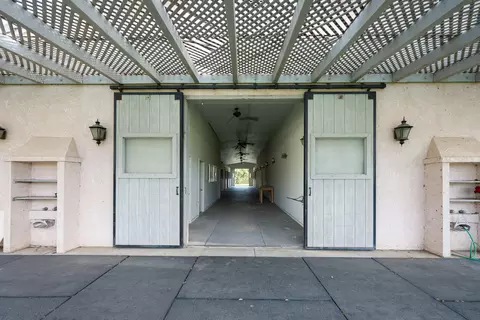 Entry Way - 82820 Avenue 54, Thermal, CA 92274 photo 5 of 7