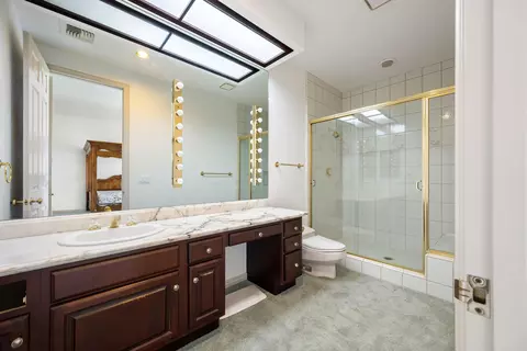 Bath - 82820 Avenue 54, Thermal, CA 92274 photo 5 of 10