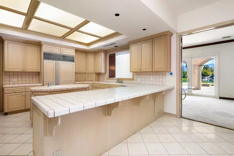 Kitchen - 82820 Avenue 54, Thermal, CA 92274 photo 3 of 6