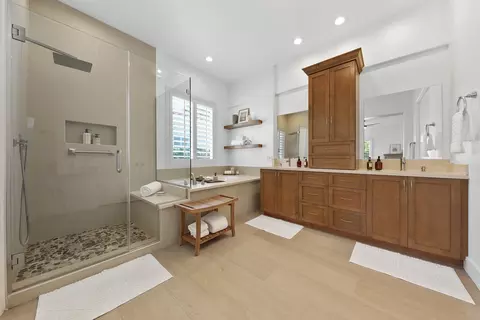 Bath - 80920 Hermitage, La Quinta, CA 92253 photo 1 of 4