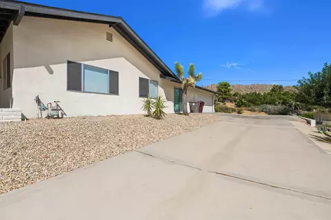 Exterior - 7429 Cardillo Trl, Yucca Valley, CA 92284 photo 9 of 14