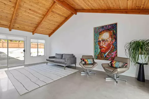 Living - 7429 Cardillo Trl, Yucca Valley, CA 92284 photo 5 of 7