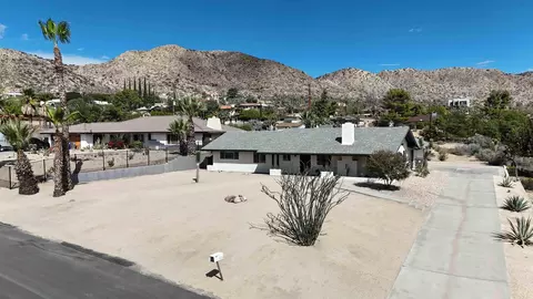 Exterior - 7429 Cardillo Trl, Yucca Valley, CA 92284 photo 2 of 14