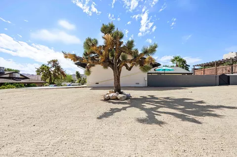 Exterior - 7429 Cardillo Trl, Yucca Valley, CA 92284 photo 8 of 14