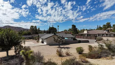 Exterior - 7429 Cardillo Trl, Yucca Valley, CA 92284 photo 10 of 14
