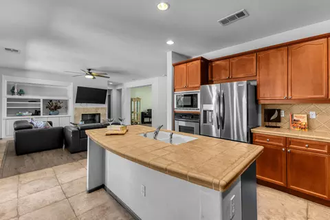 Kitchen - 82902 Generations Dr, Indio, CA 92203 photo 6 of 9