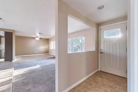 Entry Way - 8395 Keats Ave, Yucca Valley, CA 92284 photo 1 of 1