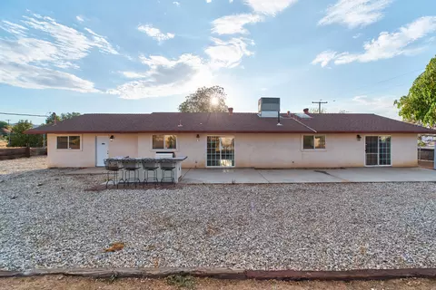 Exterior - 8395 Keats Ave, Yucca Valley, CA 92284 photo 4 of 4
