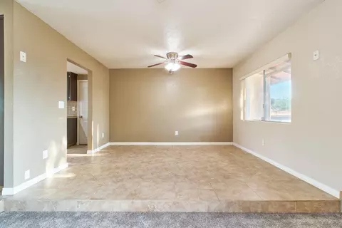 Living - 8395 Keats Ave, Yucca Valley, CA 92284 photo 4 of 7