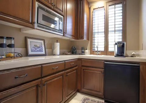 Kitchen - 79110 Casa Vida Cir, La Quinta, CA 92253 photo 5 of 5