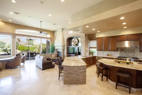 Kitchen - 79110 Casa Vida Cir, La Quinta, CA 92253 photo 1 of 5