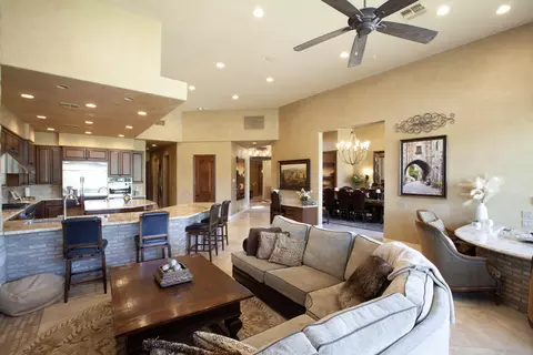 Living - 79110 Casa Vida Cir, La Quinta, CA 92253 photo 3 of 4